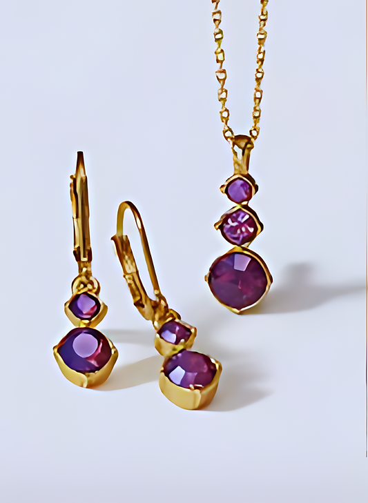 Collection Paimas, set of Earrings and Necklace,Gold Plated with fine Crystals.